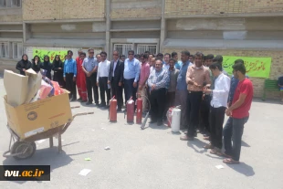 گزارش برگزاری مانور آتش نشانی  به مناسبت هفته خوابگاه ها در آموزشکده فنی و حرفه ای پسران بندرعباس