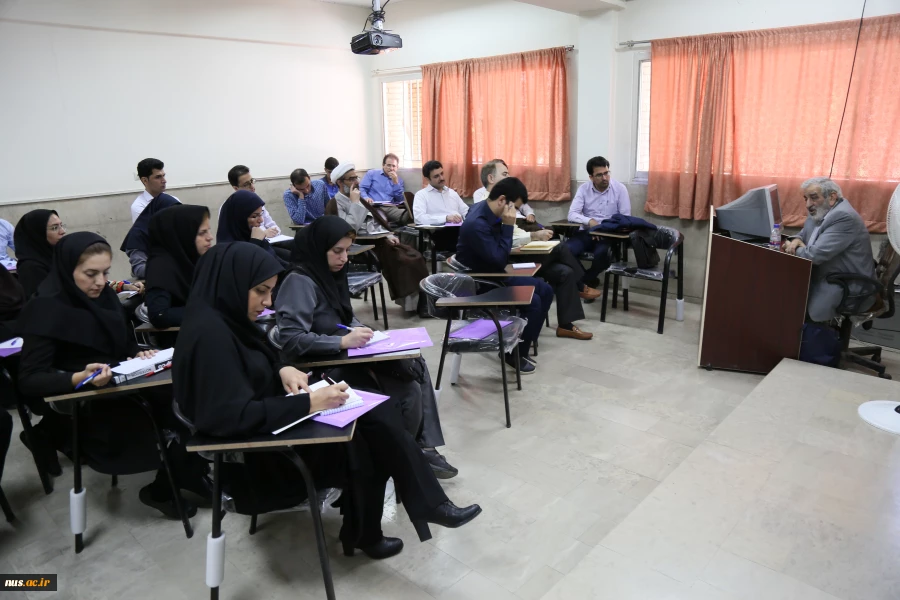 روز اول کارگاه "ضوابط و مقررات دانشگاهی" از سلسله دوره های ارتقاء و توانمند سازی اعضای هیأت علمی 2