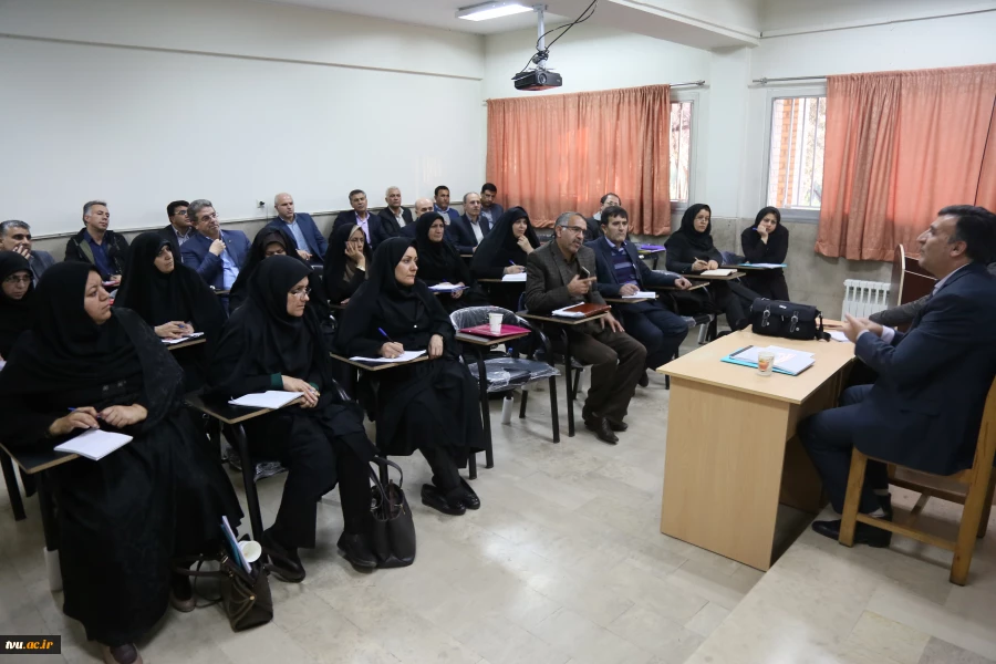 گزارش تصویری از کارگروههای تخصصی اولین دوره توانمند سازی معاونین آموزشی دانشکده ها و آموزشکده های فنی و حرفه ای 9