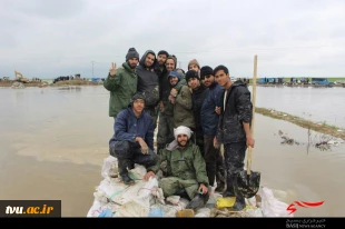 جهادگران بسیجی دانشگاه فنی و حرفه ای سمنان در مناطق سیل زده شمال کشور 4