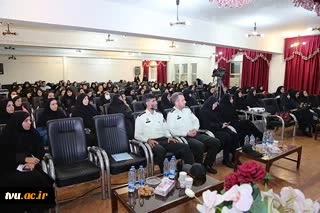 محفل شعرعاشورایی جاماندگان اربعین در دانشکده فنی و حرفه ای دختران تهران ولی عصر(عج) برگزار شد.
 2