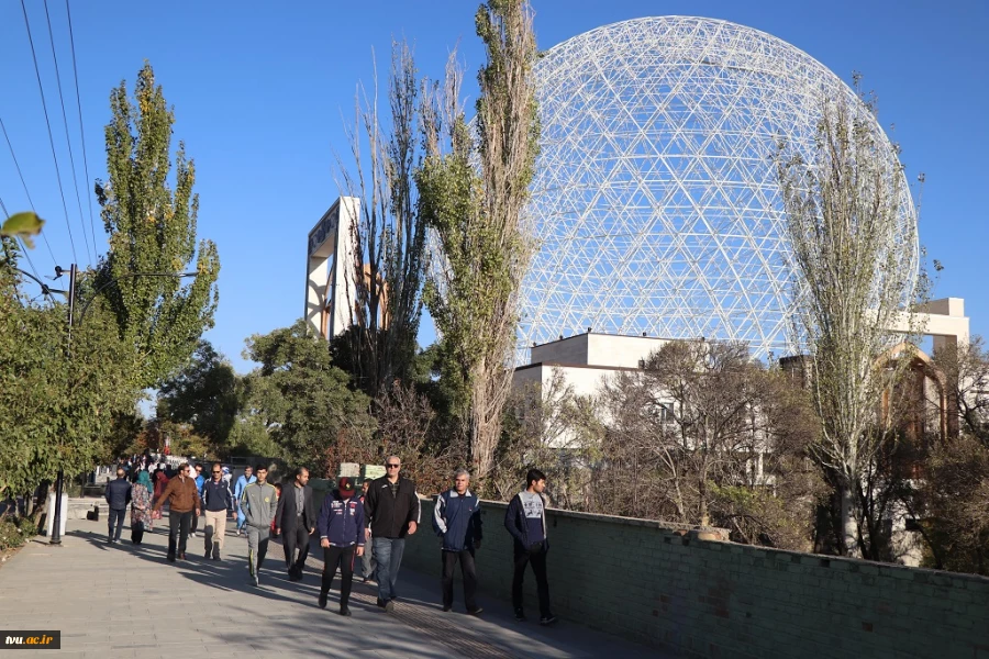 همایش پیاده روی خانوادگی کارکنان و اساتید دانشگاه فنی و حرفه ای شهر همدان برگزار شد
 2