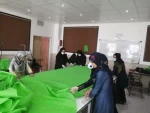 مشارکت اساتید، دانشجویان و همکاران اموزشکده فنی دختران میبد در  دوخت و آماده سازی لباسهای بیمارستانی 6