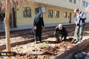 همزمان با هفتة درختکاری در آموزشکده فنی و حرفه ای دختران نجف آباد برگزار گردید 6