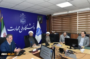 با حضور حجت‌الاسلام و المسلمین دکتر مصطفی رستمی، دکتر زمانی و اعضای هیئت رئیسه دانشگاه برگزار شد:

مراسم معارفه مسئول نهاد نمایندگی مقام معظم رهبری در دانشگاه ملی مهارت 4